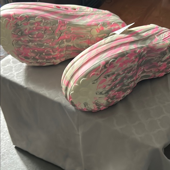 Adidas Multicolor Clogs - Picture 2 of 7